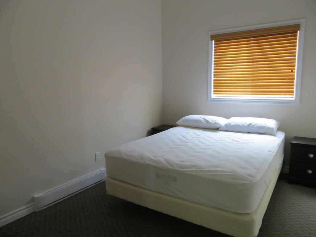 Halls Cottages Honey Harbor 客房 照片