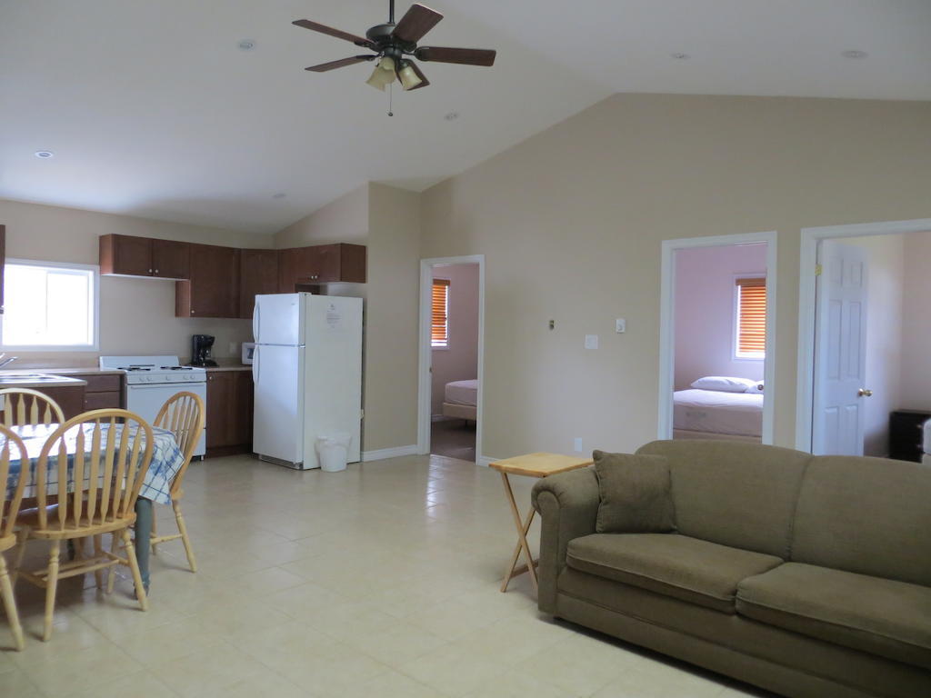 Halls Cottages Honey Harbor 客房 照片