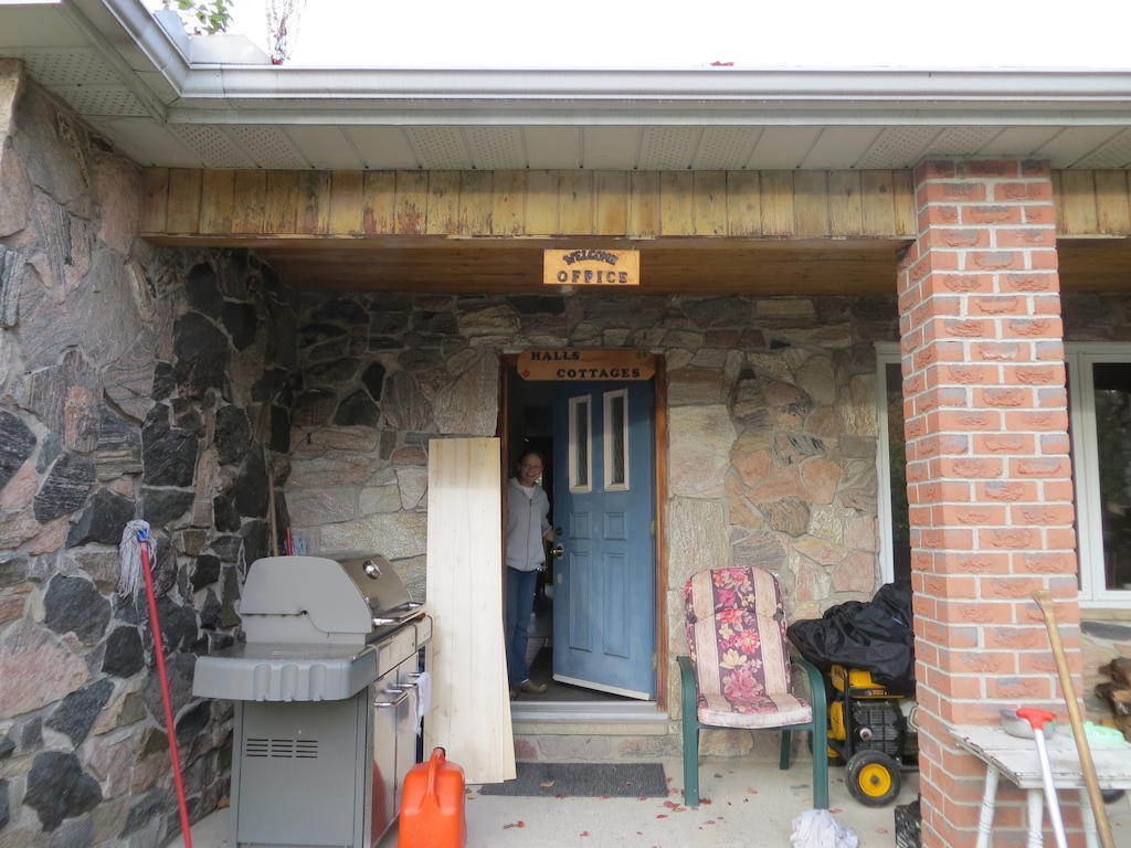 Halls Cottages Honey Harbor 外观 照片